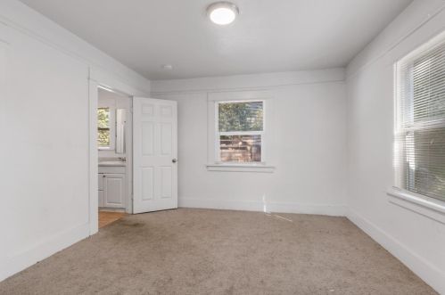 418 Yosemite Ave, Modesto CA  95351-3238 exterior