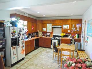 181 Babcock St, Brookline MA  02446-6771 exterior