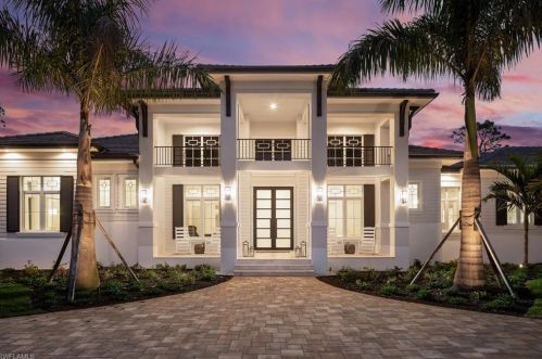 493 Myrtle Rd, Naples, FL 34108-2623
