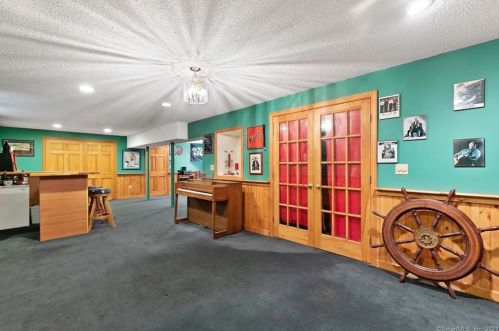 54 Jacobson Farm Rd, East Hampton CT  06424-1659 exterior