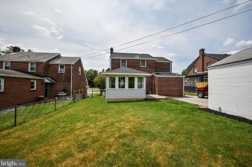 203 Becker Ave, Wilmington, DE 19804-2235