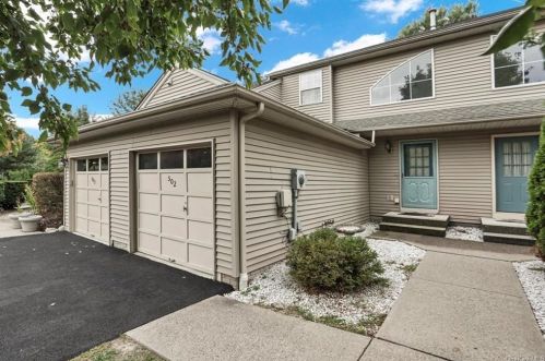 502 Somerset Ct, Fishkill, NY 12524-3303
