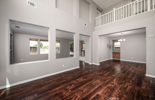 957 Queen Annes Ln, Beaumont CA  92223-7808 exterior