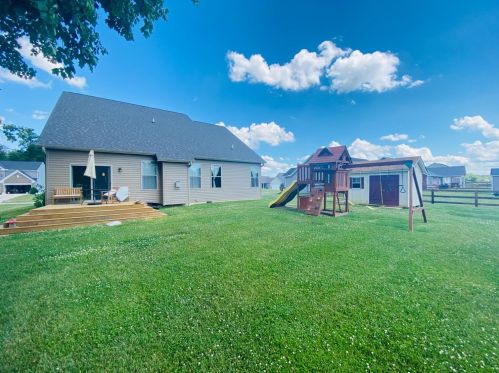 145 Zachary Dr, New Harmony, OH 45176-8245
