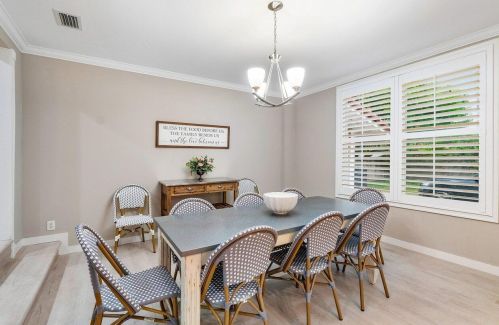 6260 Ocean Blvd, Boynton Beach FL  33435-5212 exterior