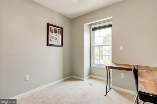 2545 Kingswood Ct, Woodbridge VA  22192-2029 exterior