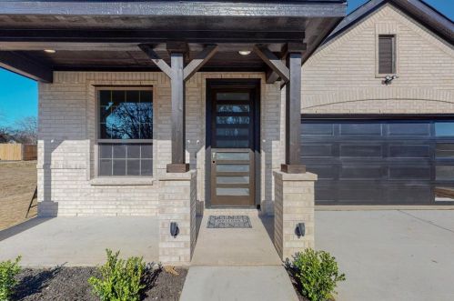 404 Rochester St, Terrell, TX 75160-0037