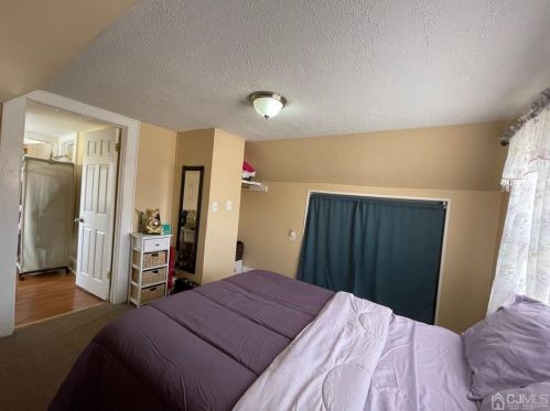 398 Lawrence St, Perth Amboy NJ  08861-2132 exterior