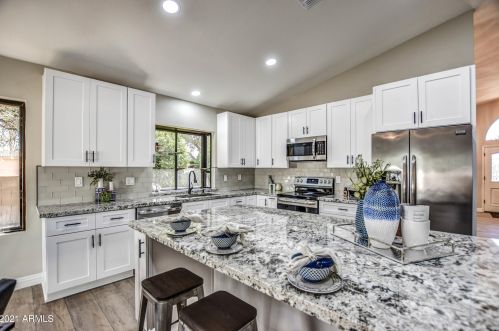 26049 Saddletree Dr, Chandler, AZ 85248-6874