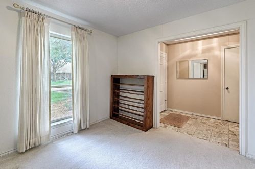 1319 Huntington Dr, Richardson TX  75080-2810 exterior