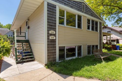 1644 Hewitt Ave, Saint Paul, MN 55104-1125