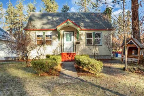 3206 Glass Ave, Spokane WA  99205-2266 exterior