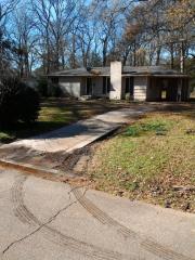 3011 Woodside Dr, Jackson MS  39212-4135 exterior