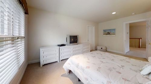 123 Jasmine Cir, Milford CT  06461-1789 exterior