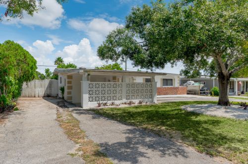564 5th St, Vero Beach, FL 32962-4509