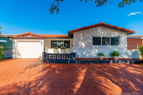 2121 54th Ave, Hollywood FL  33021-3315 exterior