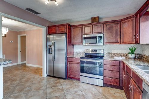 1035 Old Magnolia Cove Dr, Apopka, FL 32712-3105