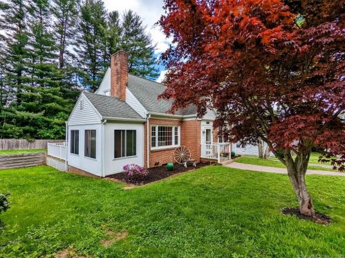 166 Clay St, Litchfield, CT 06787-1413