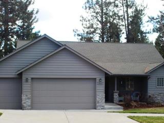 19827 Porcupine Dr, Bend OR  97702-2095 exterior