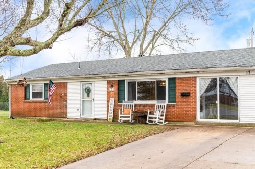 17 Hitching Post Rd, Englewood, OH 45322-3137