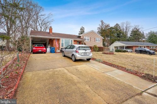 5305 Juxon Pl, Springfield VA  22151-1904 exterior
