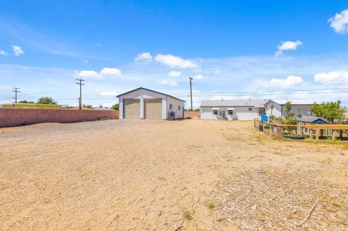 27269 Anderson St, Boron, CA 93516-1701