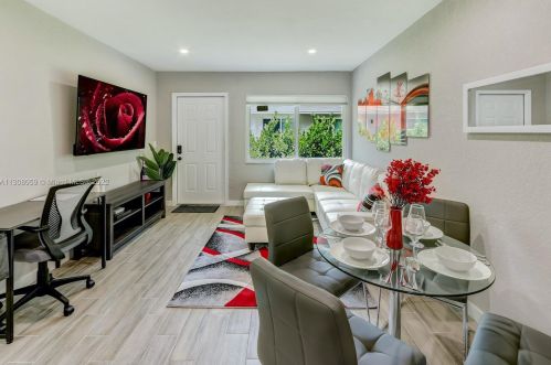 262 12th St, Delray Beach FL  33444-2916 exterior