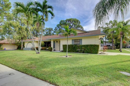 14191 Snowberry Dr, West Palm Beach, FL 33414-8602