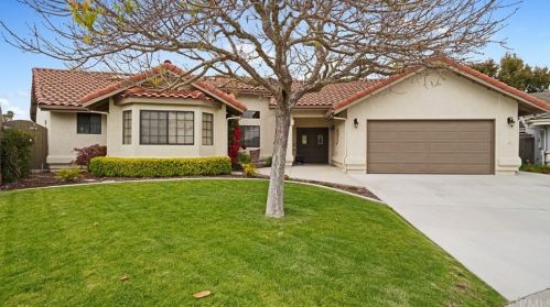 219 La Paz Cir, Pismo Beach, CA 93420-2932