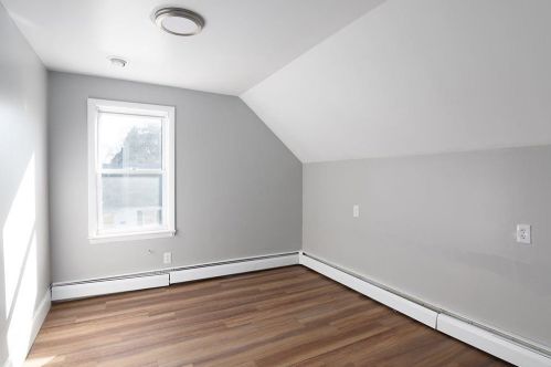 37 Stevens St, Providence RI  02911-1618 exterior
