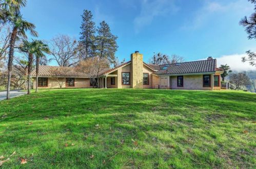 13940 Lodestar Dr, Grass Valley CA  95949-8362 exterior