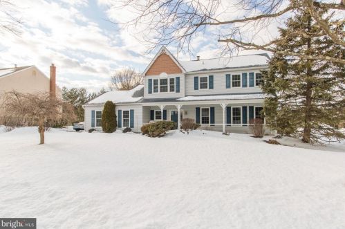 2372 Phlox Ct, Jamison, PA 18929-1198