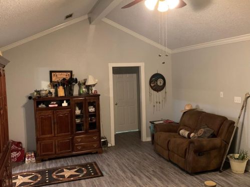 1424 Pr Wind Blvd, Stephenville TX  76401-2141 exterior