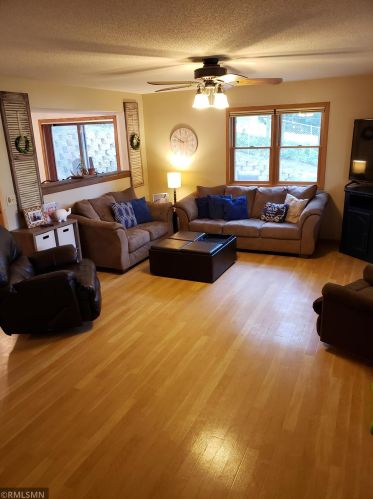 360 Blaisdell Ave, Ubet, WI 54009-9032