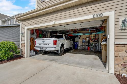 6109 108 Ave, Kenosha WI 53142-7263 exterior