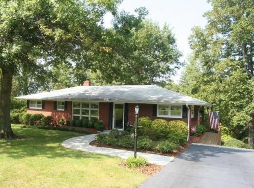 70 Bland Rd, Oaklevel, VA 24055-5781