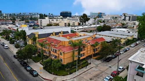 5102 Tujunga Ave, North Hollywood CA  91601-4927 exterior