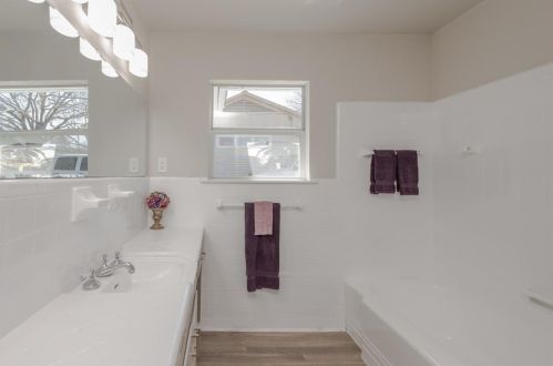 918 Hillcrest St, Denton TX  76201-2407 exterior