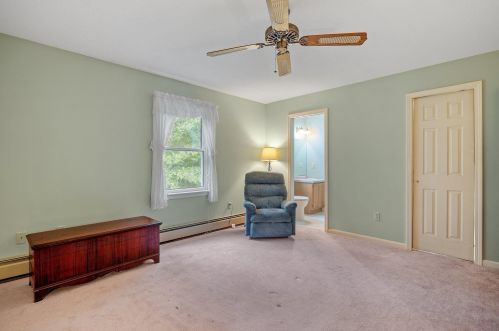 246 Church Rd, Allenstown NH  03275-2903 exterior