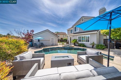 5648 Dresslar Cir, Livermore CA  94550-7194 exterior