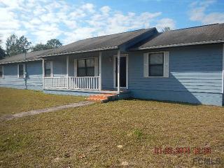 227 Mirror Lake Dr, Interlachen, FL 32148-7360
