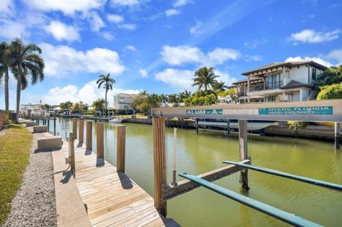 2370 Snook Dr, Naples, FL 34102-1571