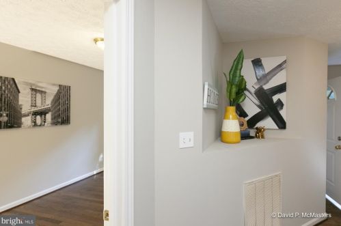 277 Black Cub Run Ln, Harpers Ferry WV  25425-6805 exterior