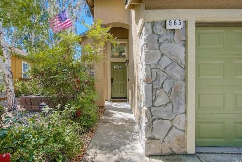 965 Turquoise St, Vacaville CA  95687-7859 exterior