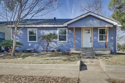 3200 Stanley Ave, Fort Worth, TX 76110-3742