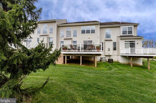 66 Wharton Dr, Glen Mills PA  19342-9522 exterior