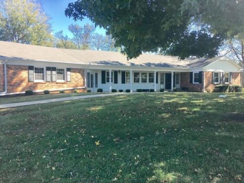 102 Iberia Dr, Columbia, TN 38401-4618