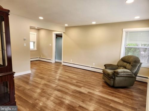 9644 Hamilton Blvd, Breinigsville PA  18031-1722 exterior