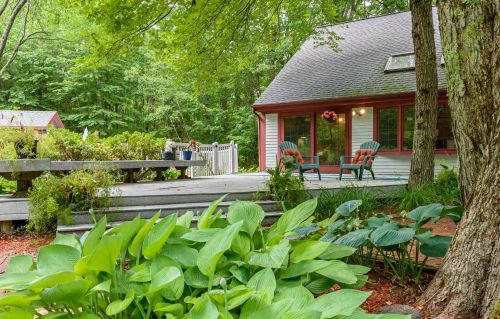 42 Watson Rd, Dover NH  03820-5801 exterior