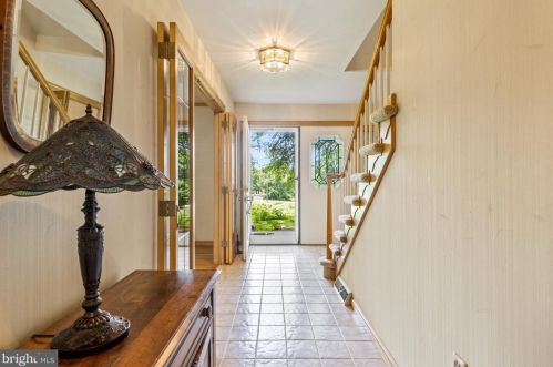 7637 Lancaster Pike, Hockessin, DE 19707-9754